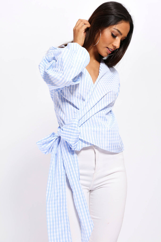 S17W-1000004513-BUE-S-gingham-ruffled-sleeve-top-mid-blue-jl2108