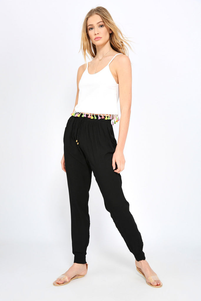 S17W-2000003025-BCK-OS-loose-fit-harem-pants-black-jl1227
