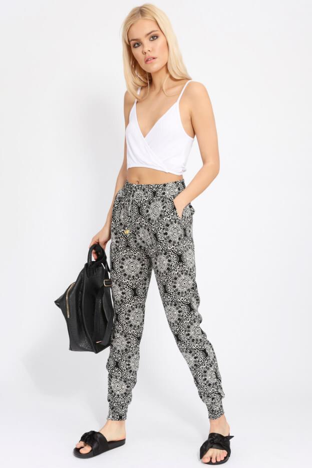 S17W-2000003033-BCK-OS-print-hareem-trousers-black-jl1229