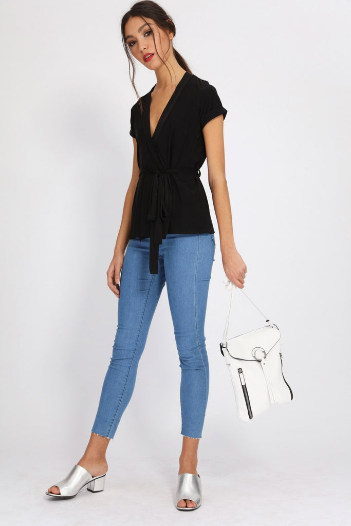 S17W-1000000180-BCK-6-wrap-belted-v-neck-top-black-jl0081